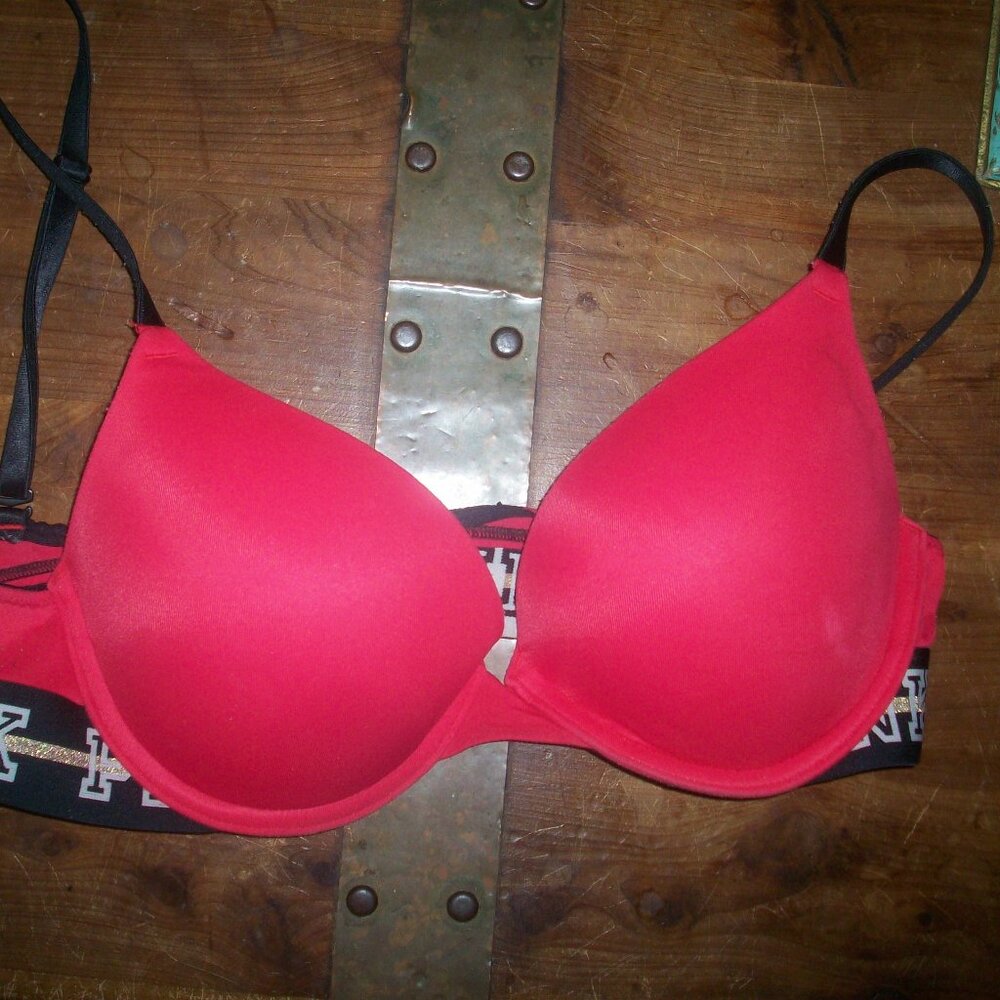 Victoria's Secret PINK  Bra 34B Red Pink Wear Everywhere Push Up Underwire 2016
